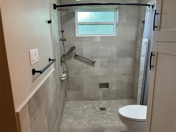 6018 Rena, Houston TX 77092