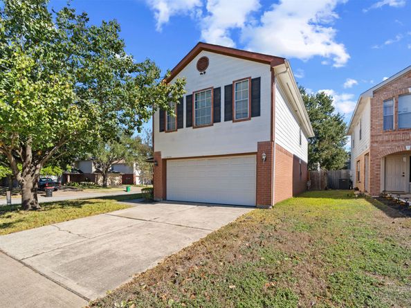 11950 Rolling Stream Drive, Tomball TX 77375