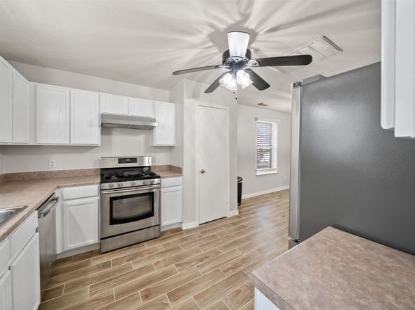 11950 Rolling Stream Drive, Tomball TX 77375