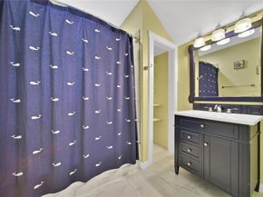 423 Pecore Street, Houston TX 77009