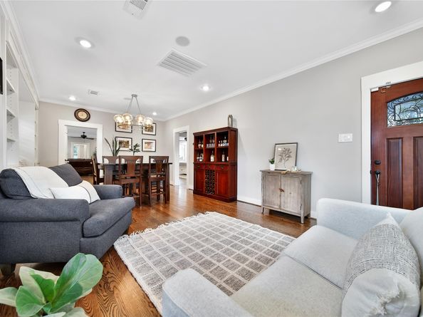 423 Pecore Street, Houston TX 77009