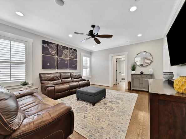 423 Pecore Street, Houston TX 77009