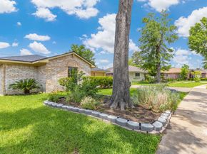 166 White Cedar Street, Houston TX 77015