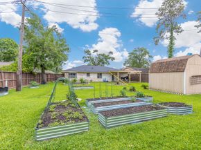 166 White Cedar Street, Houston TX 77015