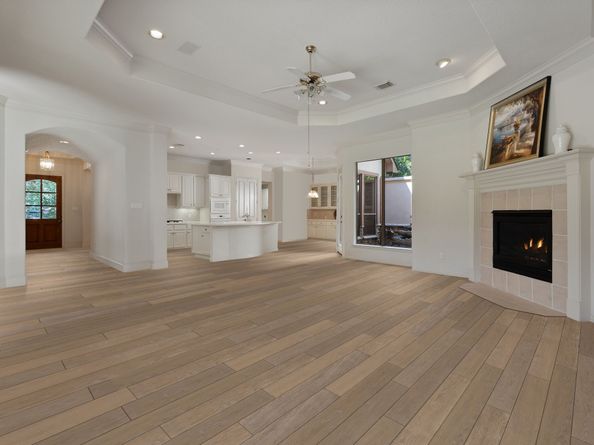 102 W Racing Cloud Court, The Woodlands TX 77381