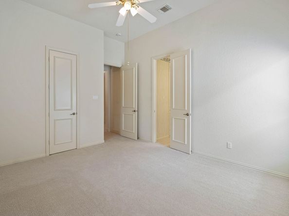 102 W Racing Cloud Court, The Woodlands TX 77381