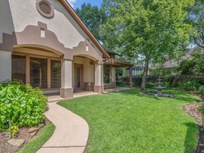 102 W Racing Cloud Court, The Woodlands TX 77381