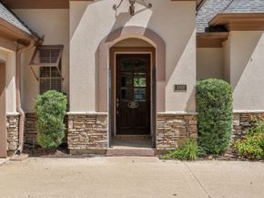 102 W Racing Cloud Court, The Woodlands TX 77381