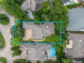 102 W Racing Cloud Court, The Woodlands TX 77381