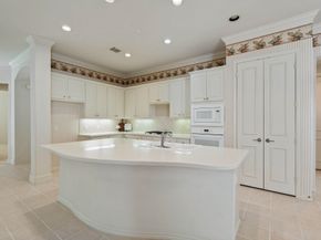102 W Racing Cloud Court, The Woodlands TX 77381