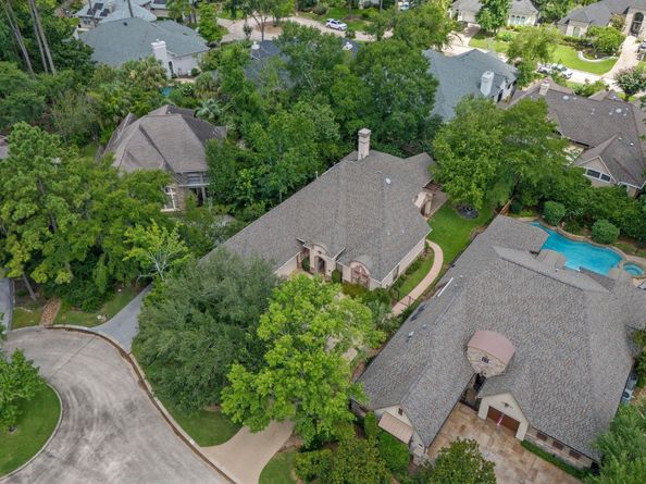 102 W Racing Cloud Court, The Woodlands TX 77381