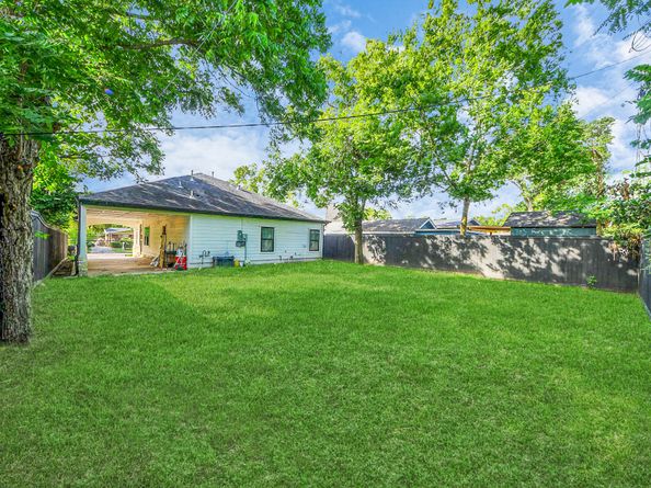 8349 Lenore Street, Houston TX 77017