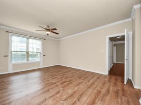 2700 Revere Street 109, Houston TX 77098