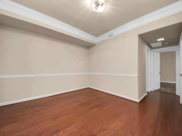 2700 Revere Street 109, Houston TX 77098