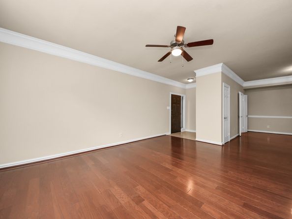 2700 Revere Street 109, Houston TX 77098