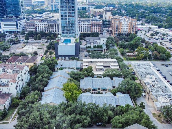 2700 Revere Street 109, Houston TX 77098
