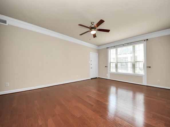 2700 Revere Street 109, Houston TX 77098