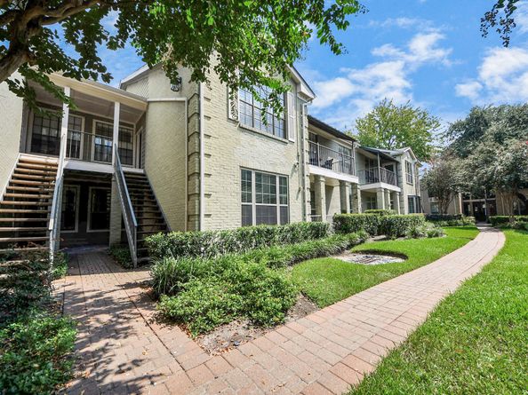 2700 Revere Street 109, Houston TX 77098