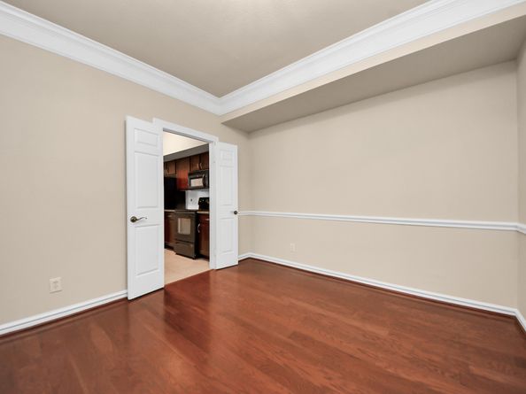 2700 Revere Street 109, Houston TX 77098