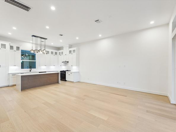 1106 Palmer Street, Houston TX 77003