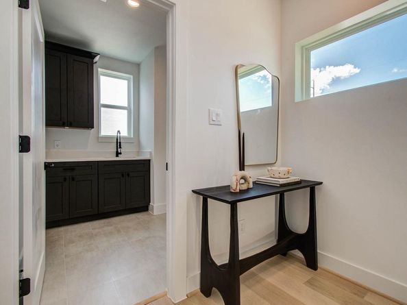 1106 Palmer Street, Houston TX 77003