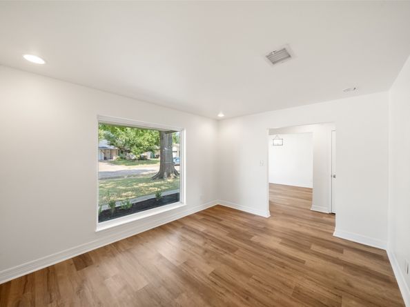 6107 Golden Forest Drive, Houston TX 77092
