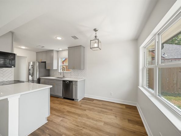 6107 Golden Forest Drive, Houston TX 77092