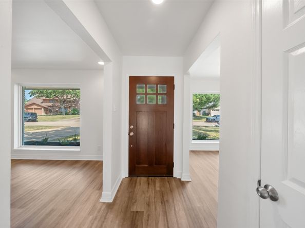 6107 Golden Forest Drive, Houston TX 77092