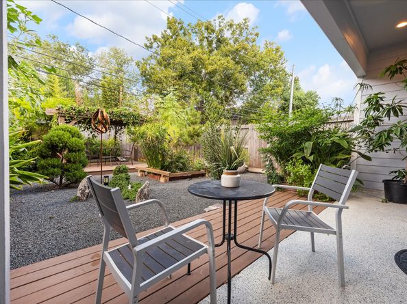 2430 Sheridan Street, Houston TX 77030