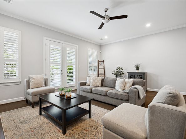 2430 Sheridan Street, Houston TX 77030