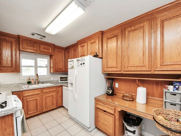 1226 Stonecrest, Houston TX 77018