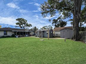 1226 Stonecrest, Houston TX 77018