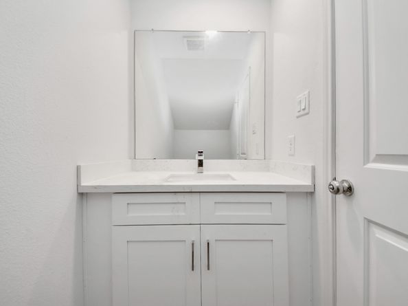4010 Mckinley Street, Houston TX 77051