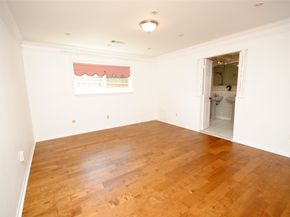 1006 Baymeadow Drive, Houston TX 77062