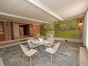 1006 Baymeadow Drive, Houston TX 77062