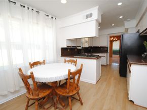 1006 Baymeadow Drive, Houston TX 77062