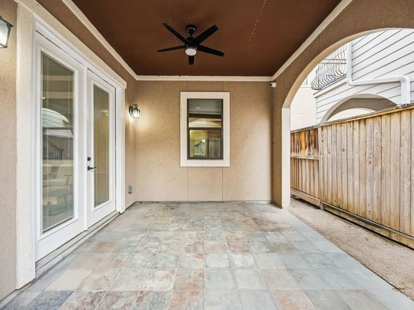 11022 Robin Hood Court, Houston TX 77043