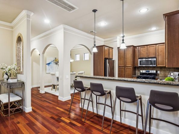 11022 Robin Hood Court, Houston TX 77043