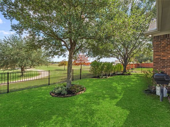 9218 E Canyon Lake Springs Drive, Cypress TX 77433