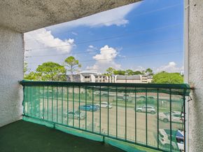 2822 S Bartell Drive 39, Houston TX 77054