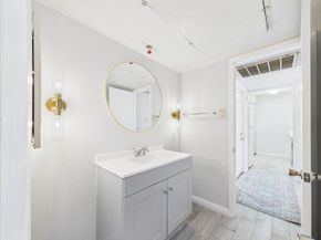 2822 S Bartell Drive 39, Houston TX 77054