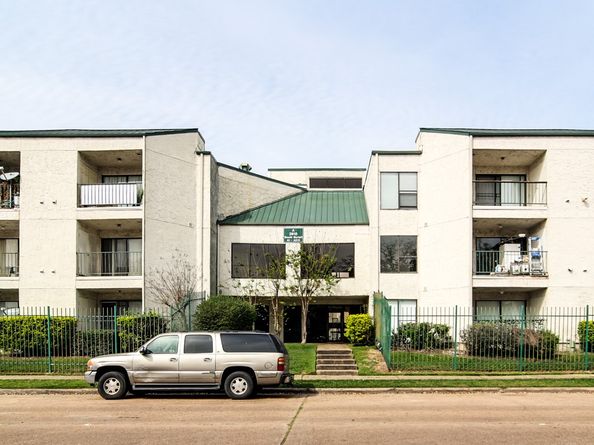2822 S Bartell Drive 39, Houston TX 77054