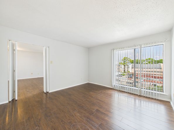 2822 S Bartell Drive 39, Houston TX 77054