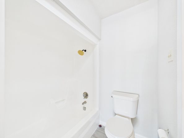 2822 S Bartell Drive 39, Houston TX 77054
