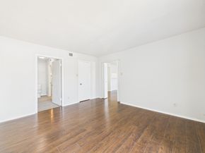 2822 S Bartell Drive 39, Houston TX 77054