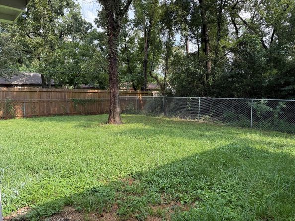 24710 Hunters Hollow Drive, Spring TX 77380