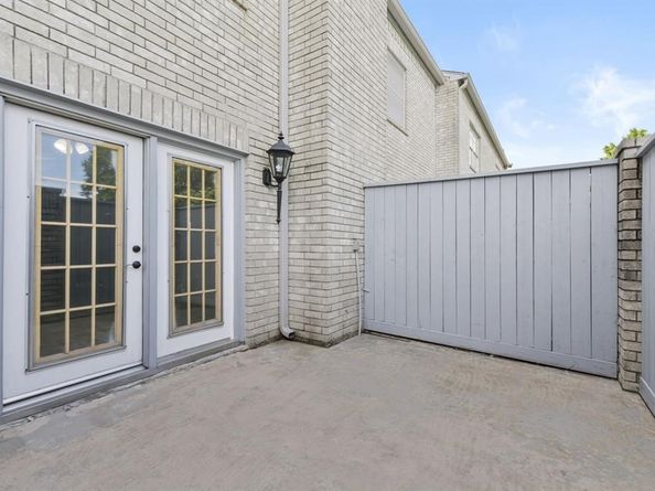 550 Wilcrest Drive 550, Houston TX 77042