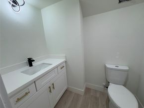 1719 Esther Street A and B, Houston TX 77088