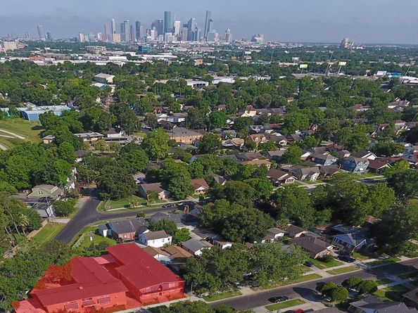 2712 Oakcliff Street, Houston TX 77023