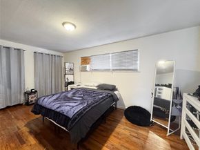 2712 Oakcliff Street, Houston TX 77023